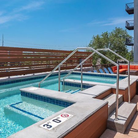 Large Downtown 2Br -Hot Tub-Downtown! Apartment Des Moines Ngoại thất bức ảnh